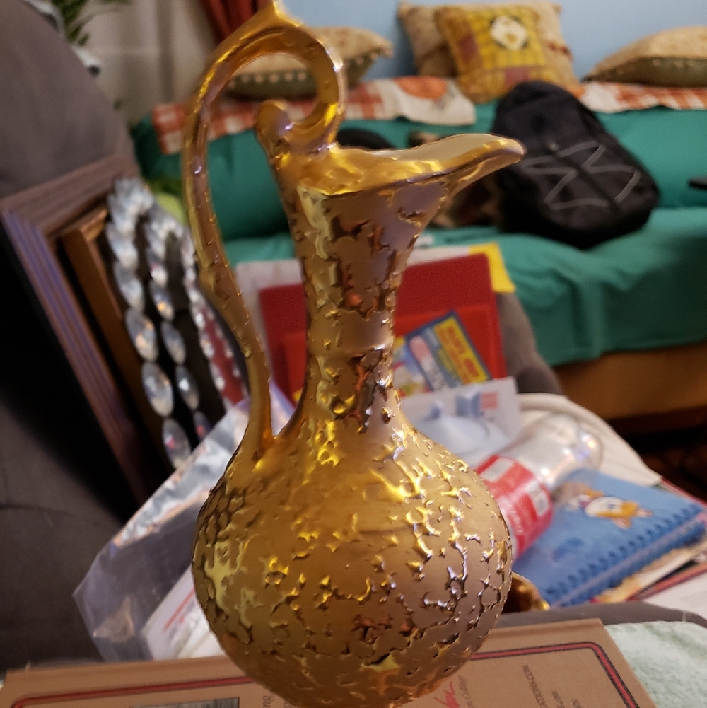 BEAUTIFULLY VINTAGE "WEEPING GOLD" HEAVILY GOLDED PITCHER/EWER POPULAR MCM & HOL